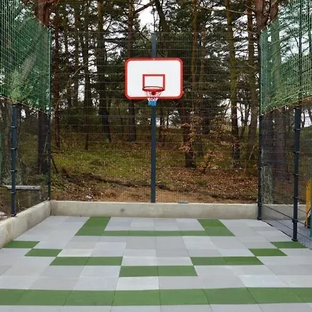 W Marina アパートホテル 3*