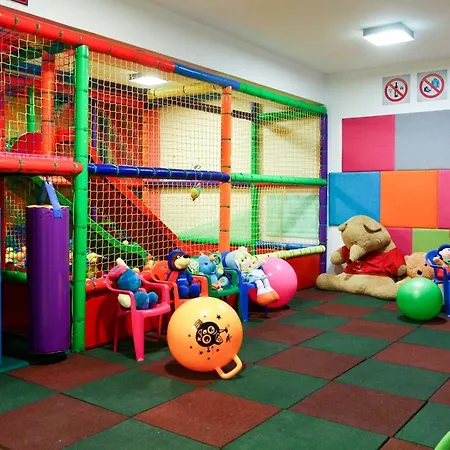 W Marina Jastrzębia Góra