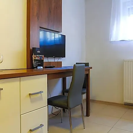 W Marina Apartmanhotel