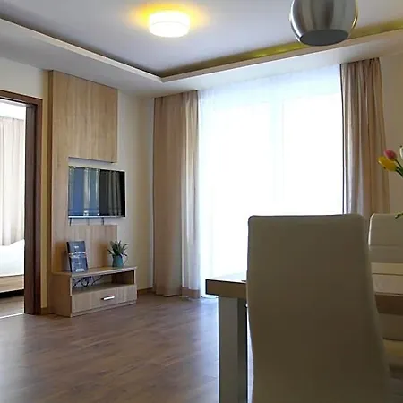 W Marina Apartmanhotel 3*