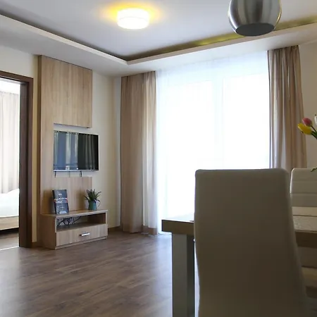 W Marina アパートホテル