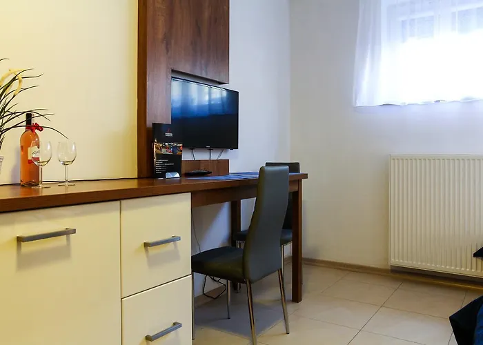 W Marina Aparthotel 3*